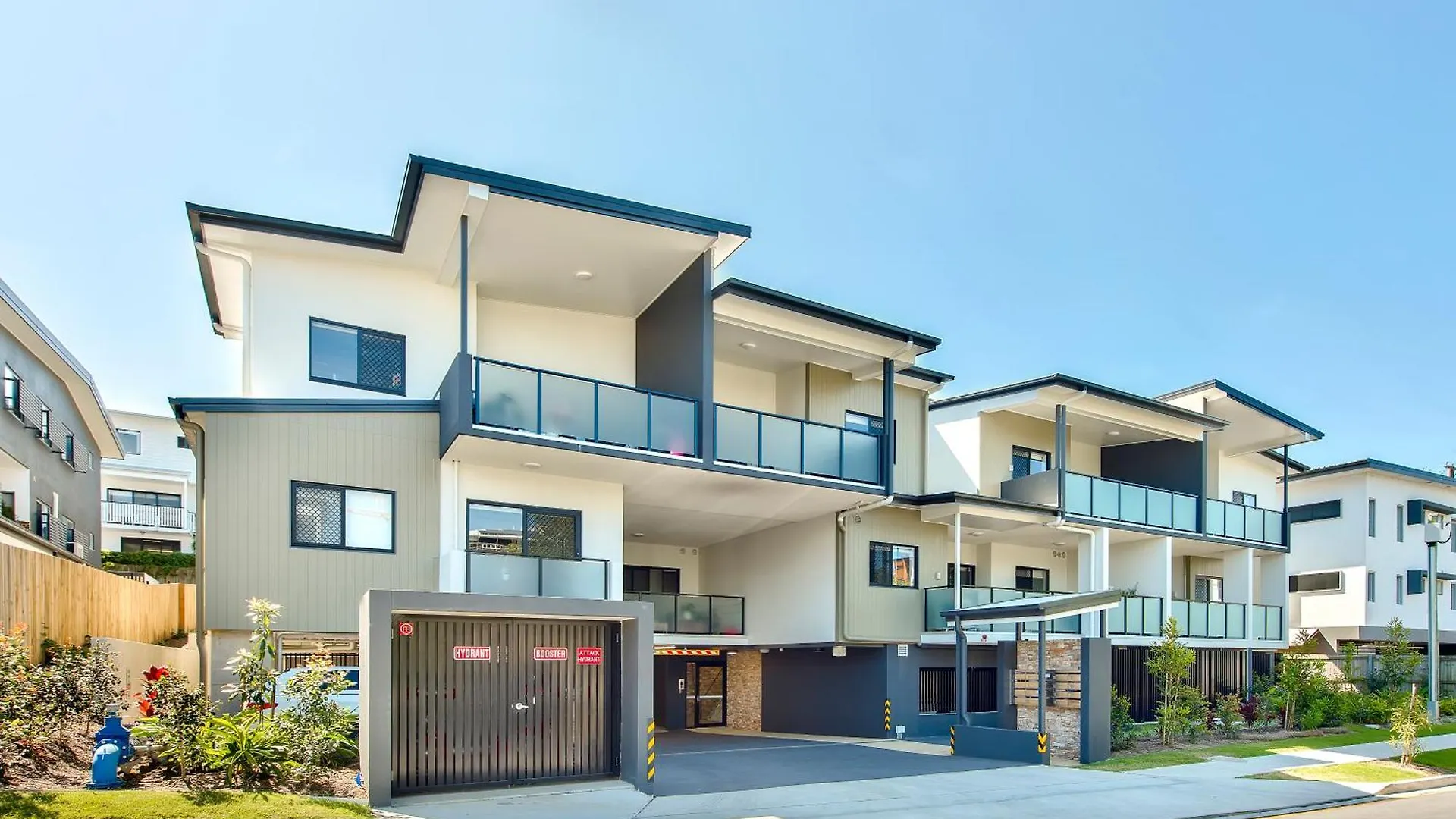 Newly Spacious Top Floor Good View Apartment Brisbane Australia