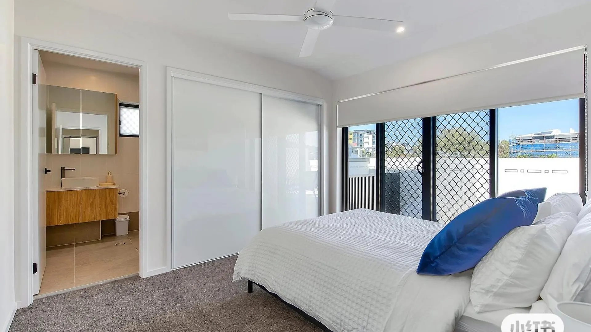 Newly Spacious Top Floor Good View Apartment Brisbane